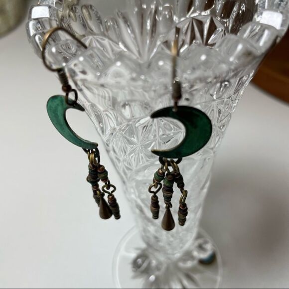 Crescent Moon verdigris copper patina earrings - Picture 3 of 7